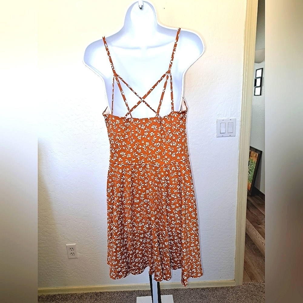 The General Good Floral Orange Dress Crisscross Strappy Size Large NWOT - Picture 7 of 16